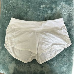 Lululemon Low Rise Speed Up Short in White